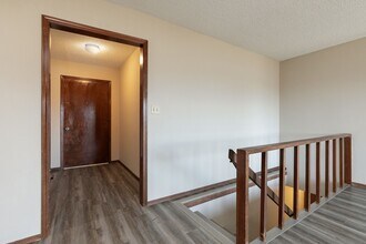 1432 S Lovers Ln in Springfield, MO - Building Photo - Building Photo