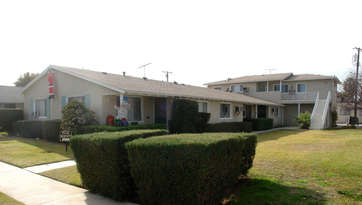 645 S Eremland Dr in Covina, CA - Building Photo