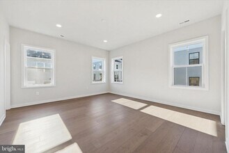 64 Alroy Rd in Malvern, PA - Building Photo - Building Photo