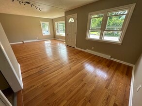 311 Hartford Pl in Utica, NY - Foto de edificio - Building Photo