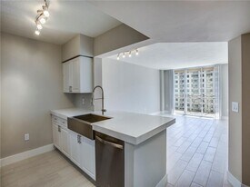 1040 Seminole Dr in Fort Lauderdale, FL - Building Photo