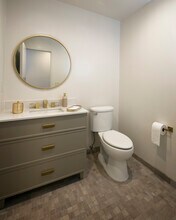 4176 Wabeek Lake Dr S in Bloomfield Hills, MI - Building Photo - Building Photo
