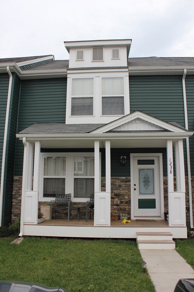 property at 1238 Poet's Ct