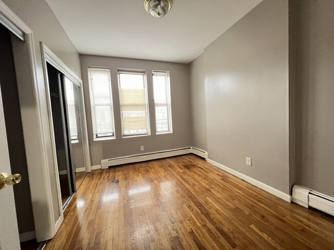 5105 Palisade Ave, Unit 10 in West New York, NJ - Foto de edificio - Building Photo
