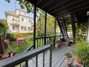 33 Carver Rd in Watertown, MA - Building Photo - Building Photo