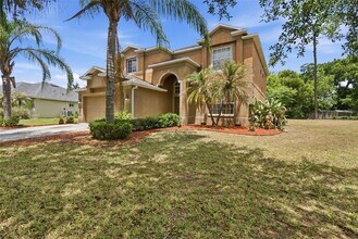 2631 Queen Alberta Dr in Valrico, FL - Building Photo - Building Photo