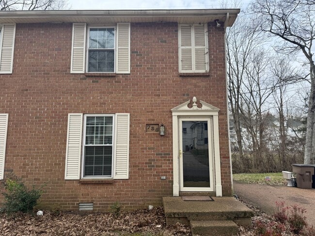 property at 733 Huntington Pkwy