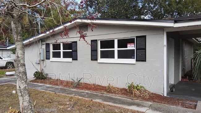 2309 Lane Ave S in Jacksonville, FL - Building Photo - Building Photo