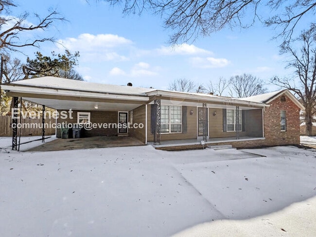 property at 3484 Naylor Dr