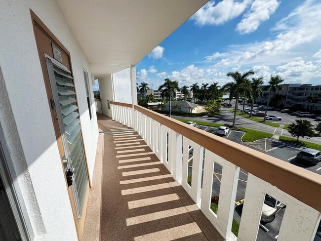 property at 4075 Cornwall D