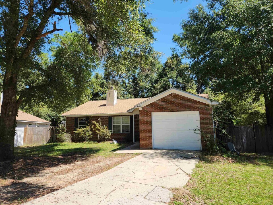 3355 Cypress Cove Ct in Tallahassee, FL - Building Photo