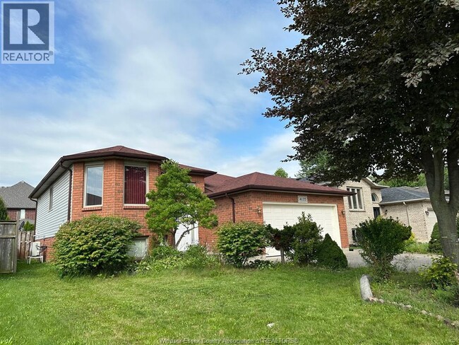 property at 4135 Betts Ave
