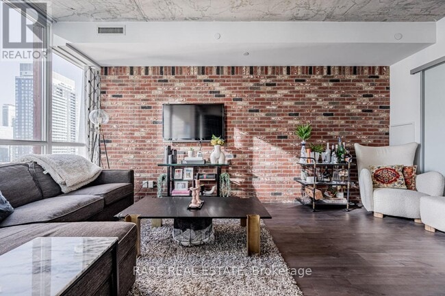 property at 88-2388 Blue Jays Way