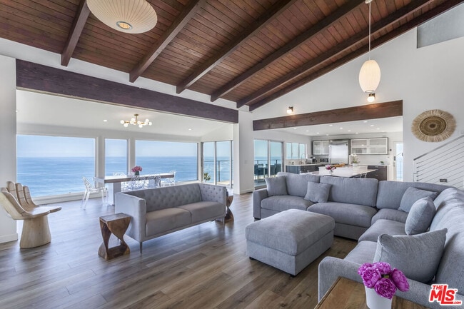 property at 32701 Vista De Los Ondas