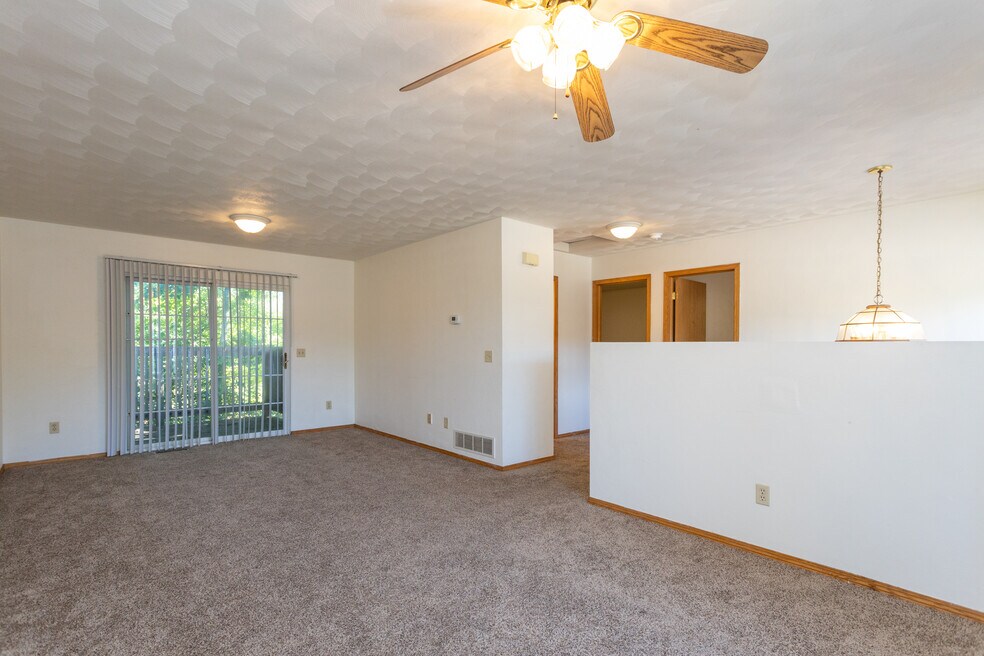 Santos Hill Apartments Kalamazoo, MI Apartments For Rent