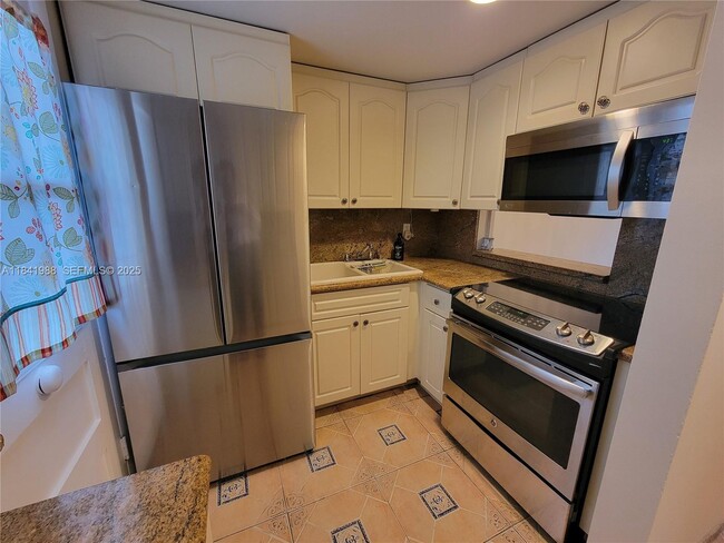 property at 2903 Point E Dr