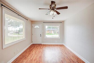 1105 Dona Ave in Metairie, LA - Building Photo - Building Photo