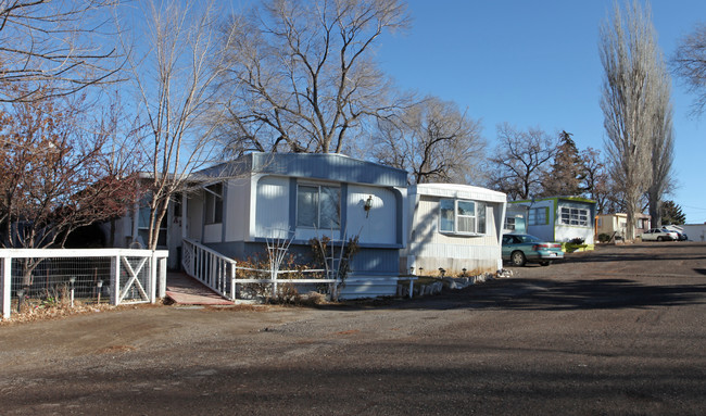 Overlook Trailer Village