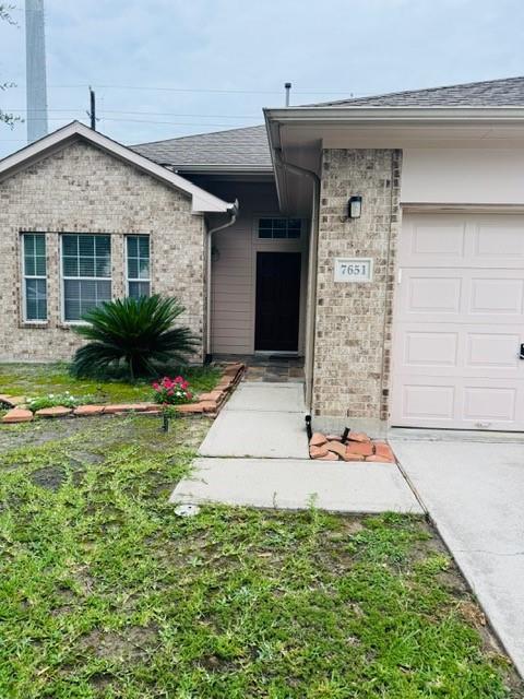 7651 Oak Sage Dr in Cypress, TX - Building Photo