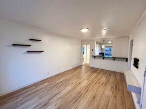 326 Gregson Ave S in South Salt Lake, UT - Foto de edificio - Building Photo