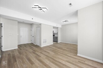 111 Garfield Ave Oak Park, IL 60304 in Oak Park, IL - Building Photo - Building Photo