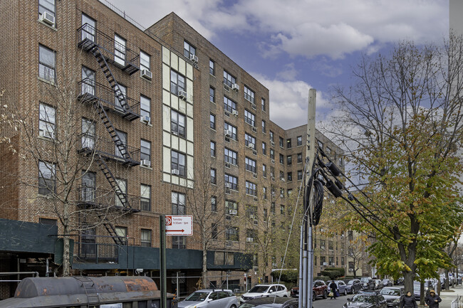 2835 Webb Ave in Bronx, NY - Building Photo - Building Photo