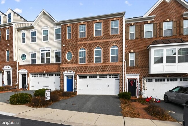 22609 Winding Woods Way in Clarksburg, MD - Building Photo - Building Photo