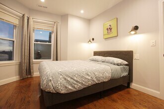 289 Main St, Unit Everett #3 in Everett, MA - Foto de edificio - Building Photo