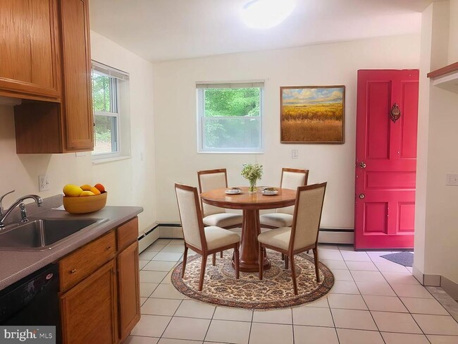 6499 Frenchmens Dr in Alexandria, VA - Building Photo - Building Photo