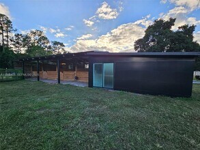 15696 Ferris Pl in Loxahatchee Groves, FL - Building Photo - Building Photo
