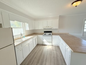 120 N Pinewood Dr in Surfside Beach, SC - Building Photo - Building Photo