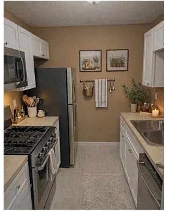 2305 Pine Tree Trail in College Park, GA - Building Photo - Building Photo