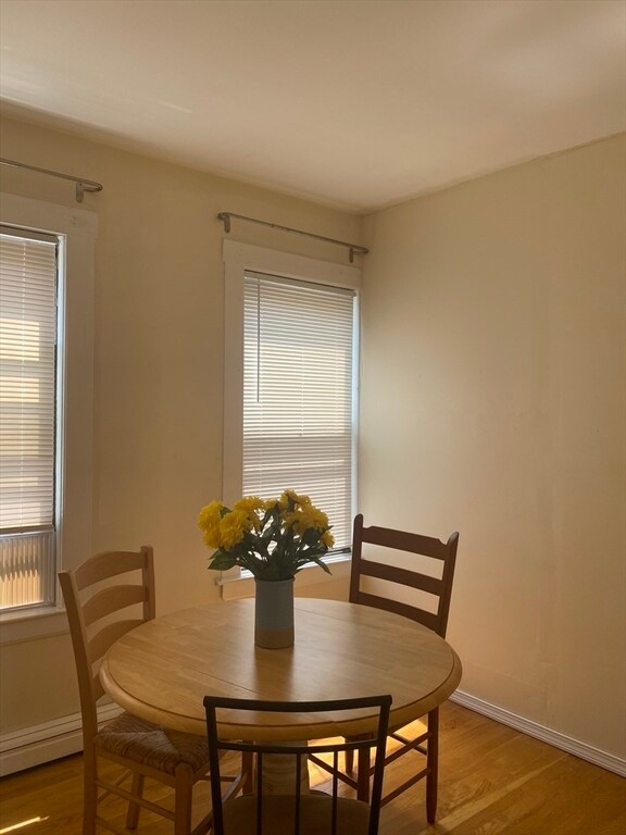 214 Broadway, Unit 2 in Cambridge, MA - Building Photo - Building Photo