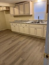 40553 Orosi Dr in Cutler, CA - Building Photo - Building Photo