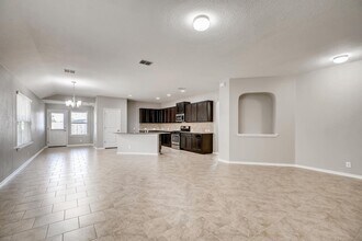 14019 Cremello Fls in San Antonio, TX - Building Photo - Building Photo