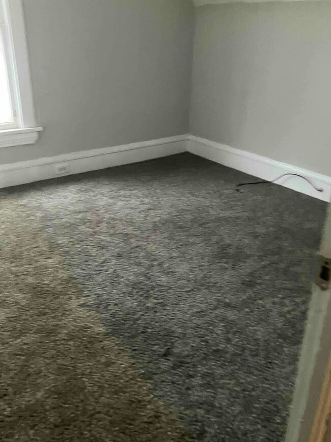 1011 E 72nd St in Cleveland, OH - Building Photo - Building Photo