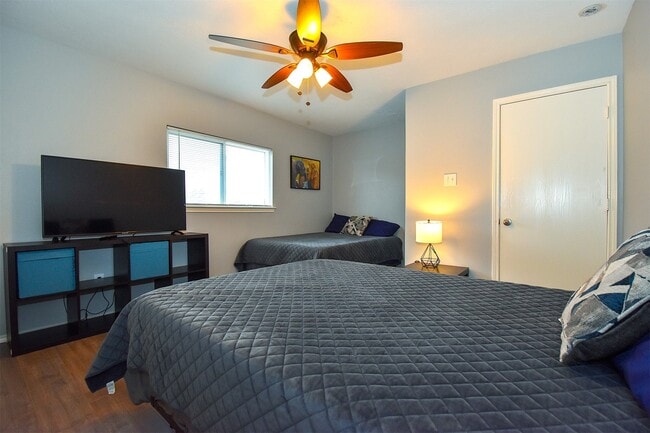 property at 11007 Shumard Oak Ct