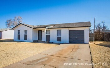 4813 6th St in Lubbock, TX - Foto de edificio - Building Photo