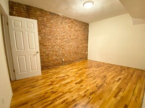 838 Huntington Ave, Unit 1 in Boston, MA - Building Photo - Building Photo