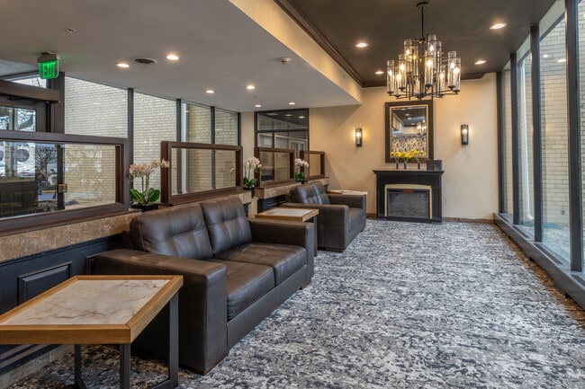 Towne House Apartments