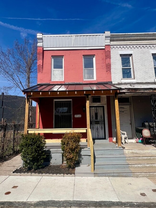 2165 W Grange Ave in Philadelphia, PA - Building Photo - Building Photo