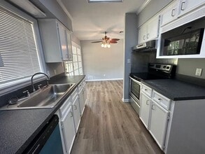 4434 Binghamton Dr in Mobile, AL - Building Photo - Building Photo