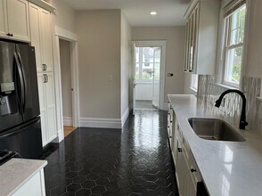 36 Grand Avenue Blvd in Eastchester, NY - Building Photo - Building Photo