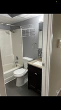 901 Buccaneer Dr in Schaumburg, IL - Building Photo - Building Photo