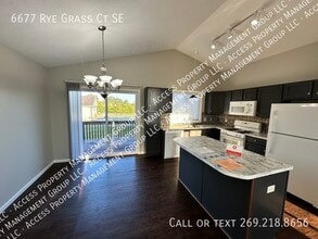 6677 Rye Grass Ct SE in Grand Rapids, MI - Building Photo - Building Photo