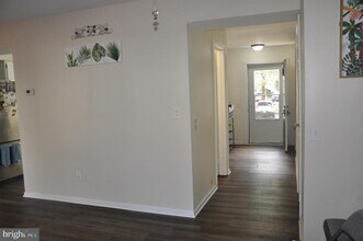 6022 Basingstoke Ct in Centreville, VA - Building Photo - Building Photo