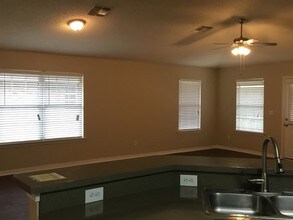 6247 Ironside Dr N in Jacksonville, FL - Building Photo - Building Photo