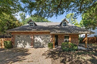 2325 Clearview Ct in Lewisville, TX - Building Photo - Building Photo