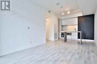 33 Helendale Ave in Toronto, ON - Building Photo - Building Photo