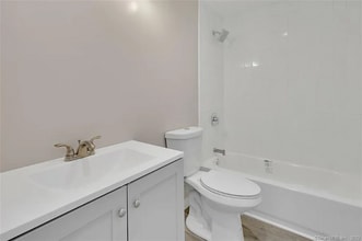 53 Mill St in Manchester, CT - Building Photo - Building Photo